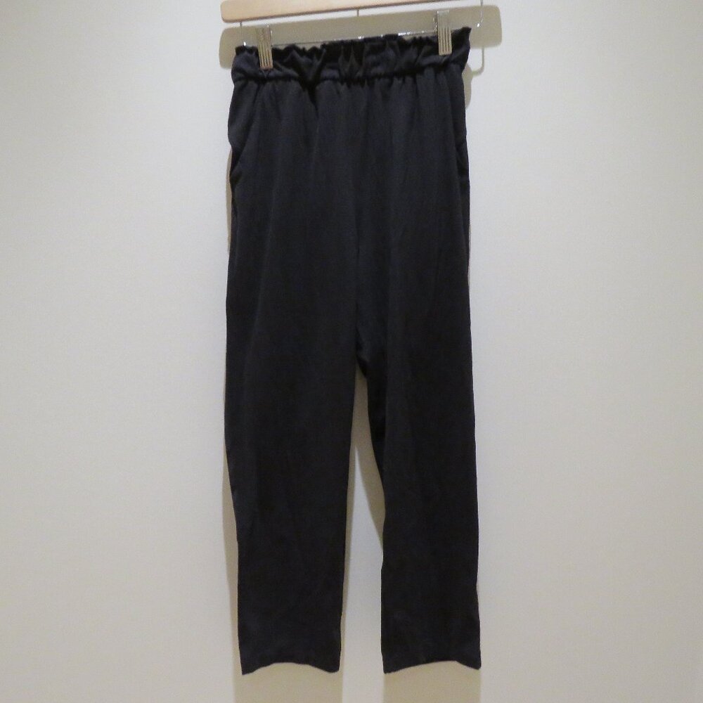 LULULEMON Keep Moving Pant in Black Athleisure Travel Office Casual - Size US 2 - Picture 3 of 10